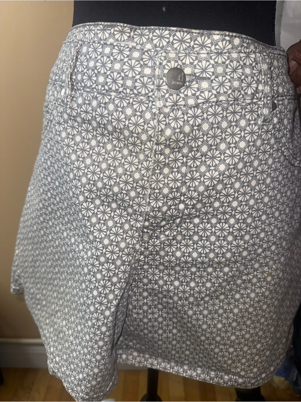 d. jeans White and Gray Floral Geometric Jean Shorts